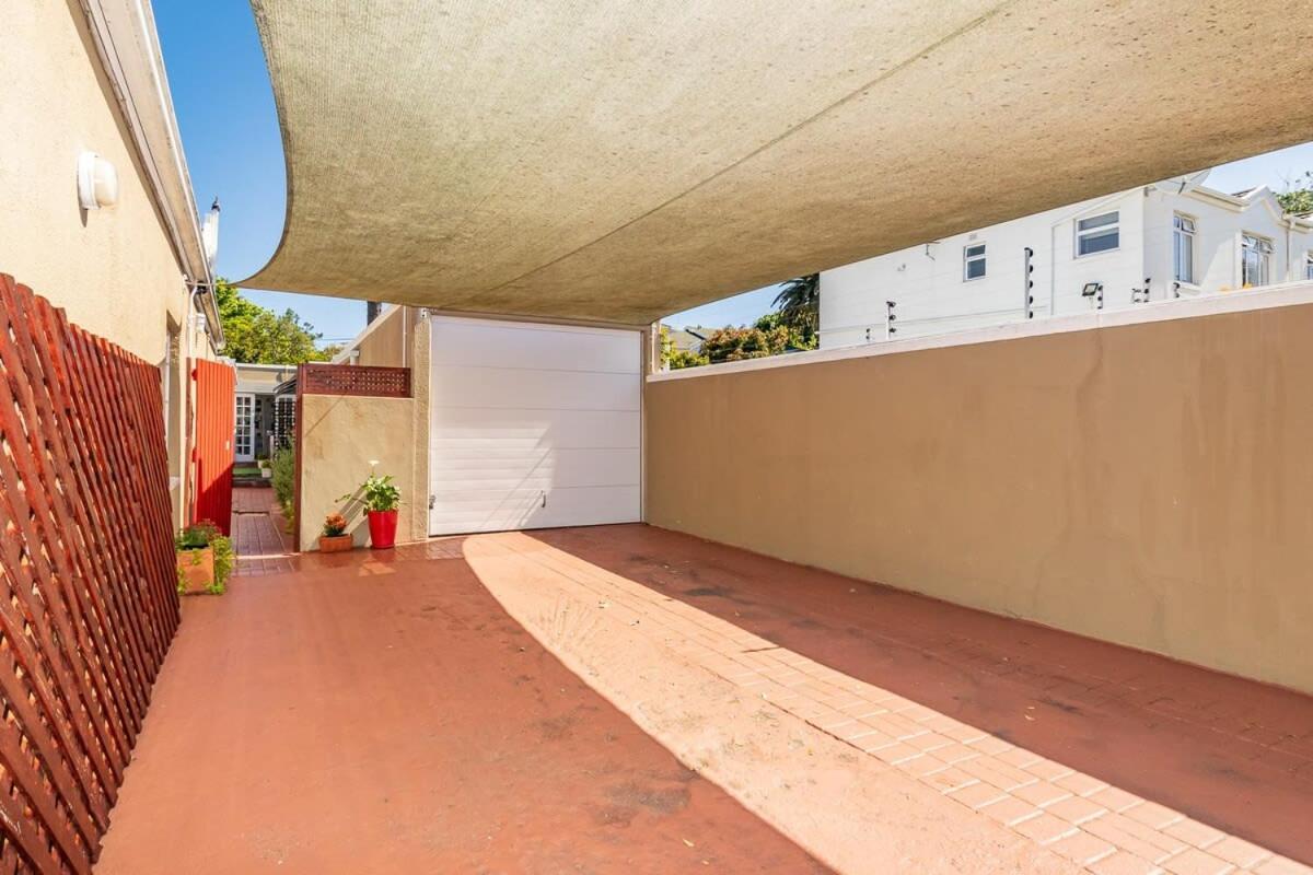 Hébergement de vacances Suburban Bliss With Wifi And Plunge Pool *